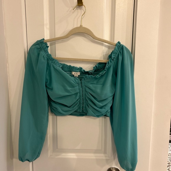 HYFVE Turquoise/Blue Long Sleeve Front Hook Crop Top - Picture 2 of 4